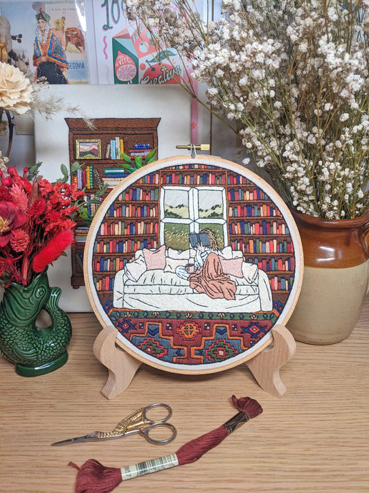 Reading on the Sofa, Library Background